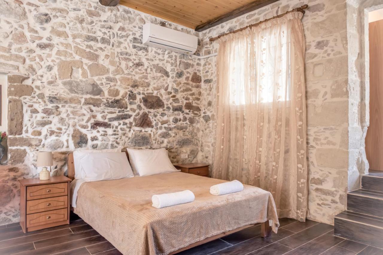 The Stone House Of Iakovos Villa Kaloudhianá Dış mekan fotoğraf